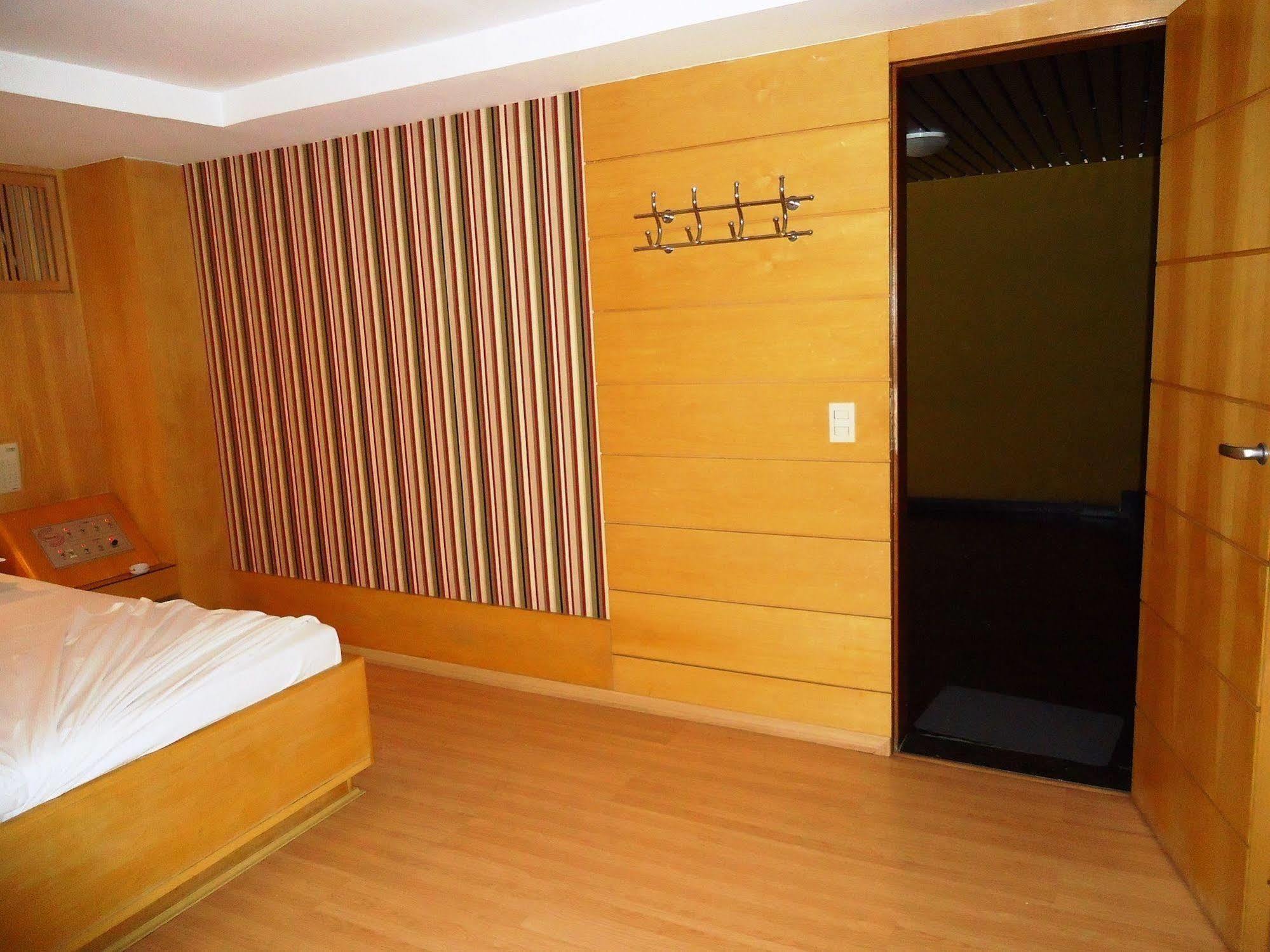 Motel Sunny (Adults Only) Belo Horizonte Exterior foto